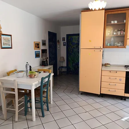 Semesterbostad Cinque Tomoli Sintropica Ventotene